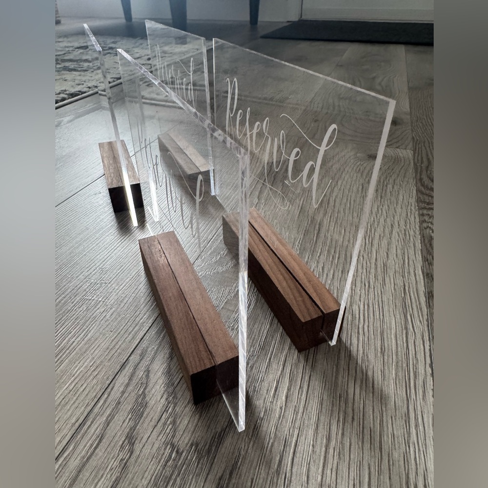 4 Reserved Acrylic Table Signs with Wood Base - Clear - Picture 10 of 10